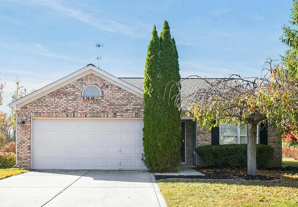 16901 Peach Ln
