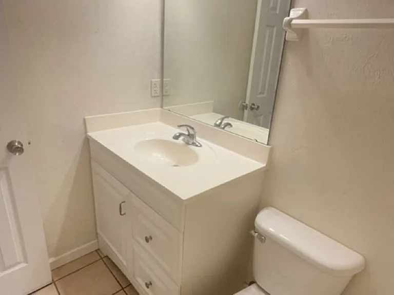 2530 Mar Ct — Photo 14