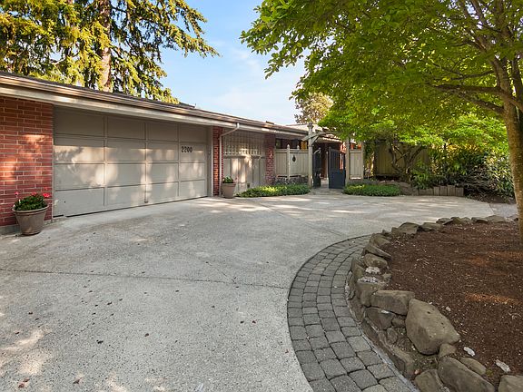 2nd image of 2200 100th Ave NE