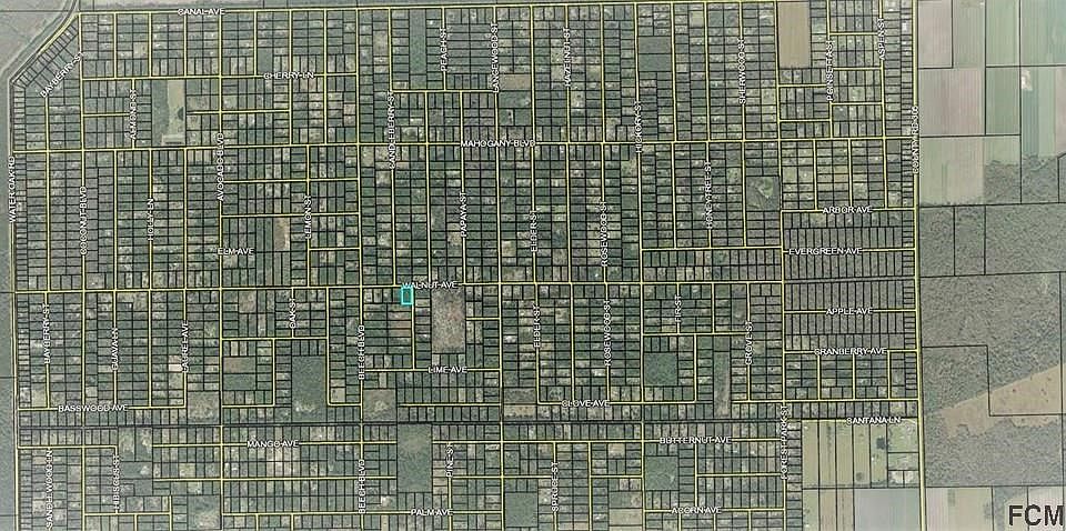 2nd image of 2050 Maple St