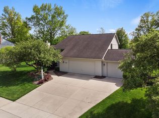 1910 Ransom Dr, Fort Wayne, IN 46845