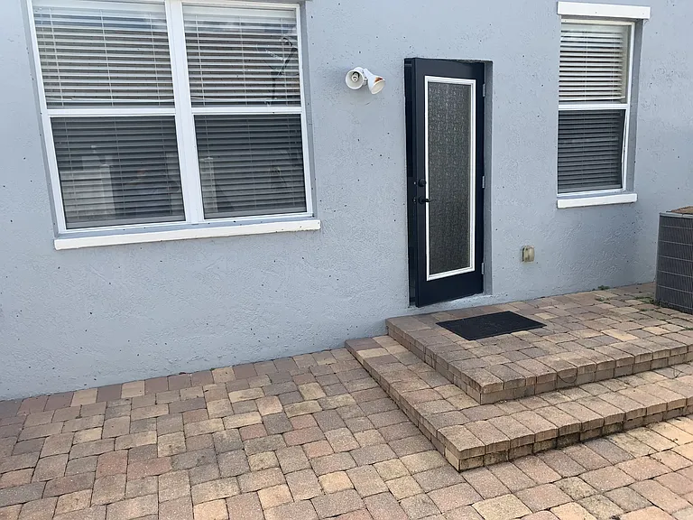 2215 J Lawson Blvd — Photo 10