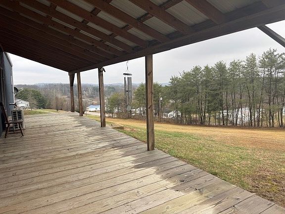 4th image of 2485 Smith Bridge Rd