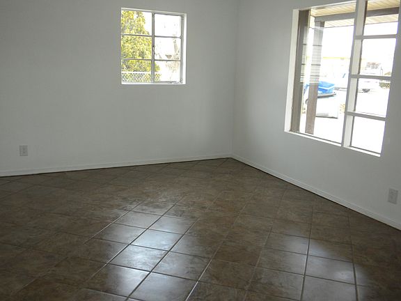 5th image of 10357 Mackinaw St