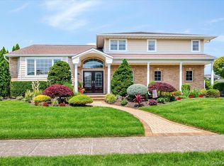 11 Knell Drive, Massapequa Park, NY 11762