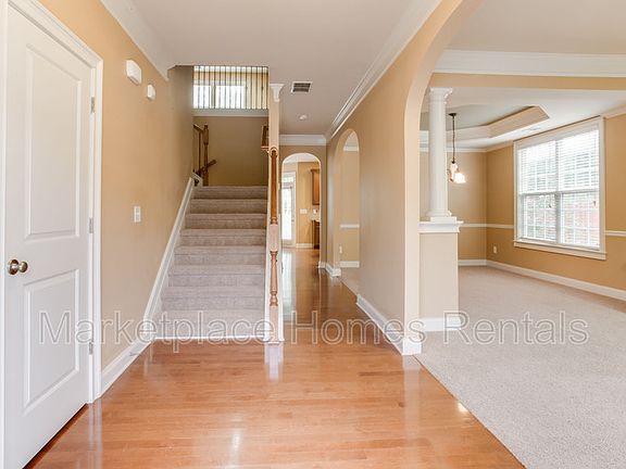 2nd image of 3423 Bridge Walk Dr