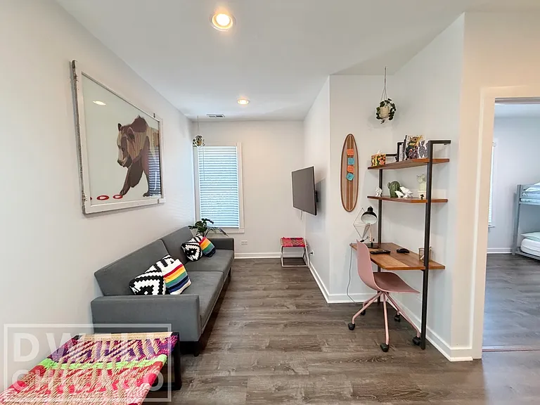 1419 N Paulina St — Photo 22