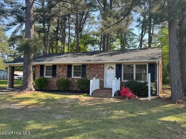 137 Ray Farmer Road, Aulander, NC 27805