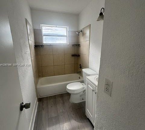 3rd image of 5191 SW 22nd St