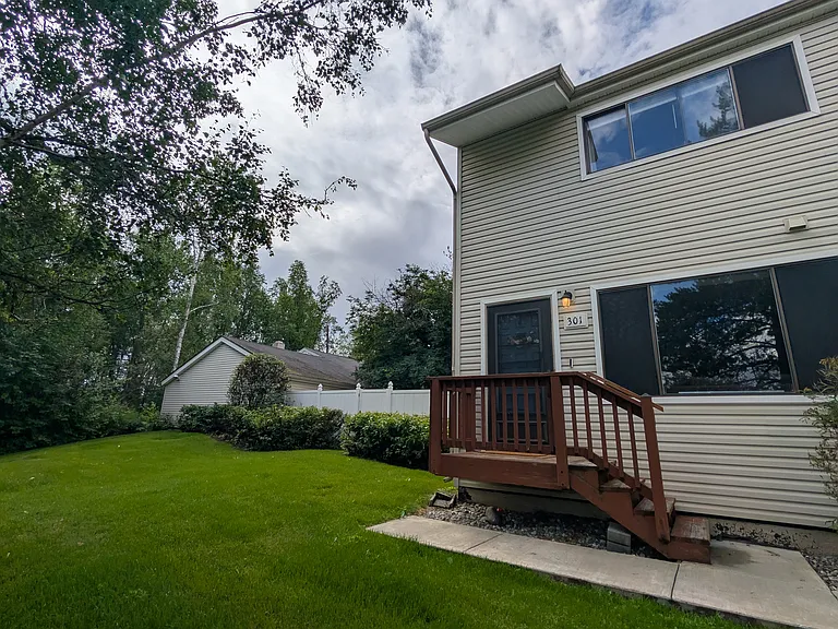 2224 Glacier St #301 — Photo 20