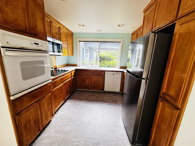 14617 SE 46th St — Photo 11