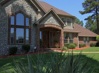 261 An County Road 4032, Palestine, TX 75803