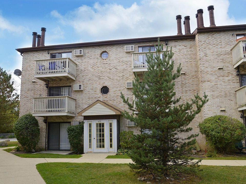 1st image of 433 E Osage Ln APT 2A