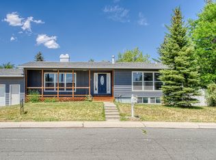 200 Cottonwood Ln, Gillette, WY 82718