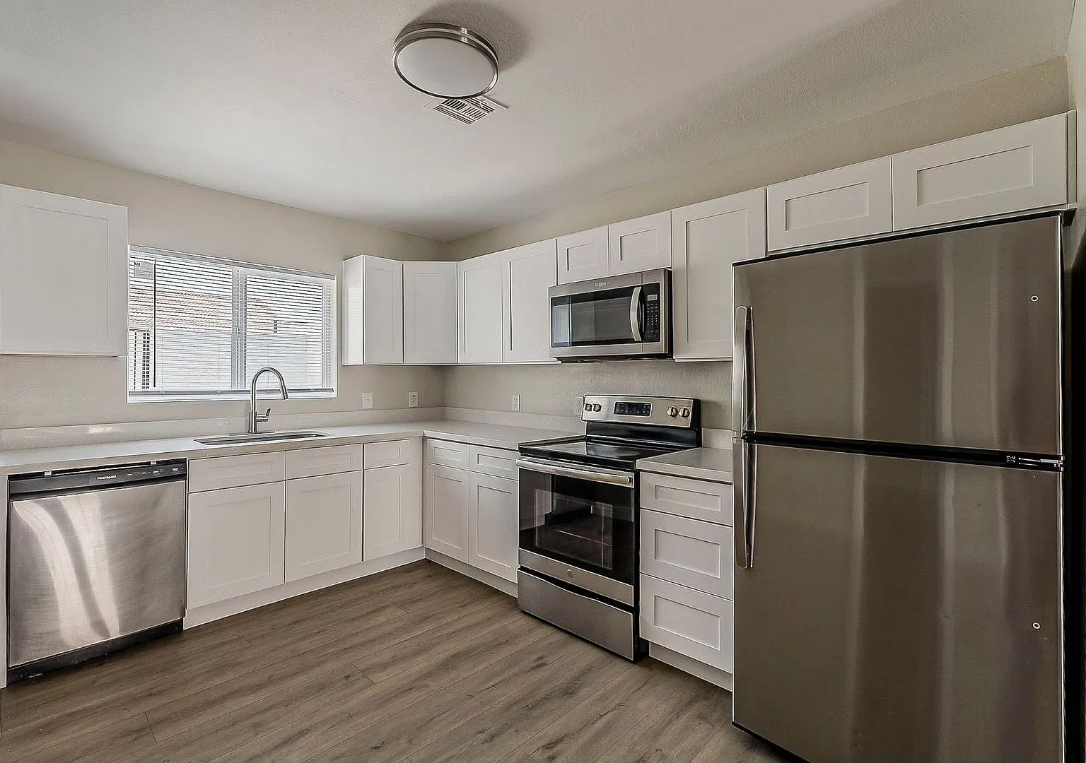 Remodeled 3 Bedroom 2 Bathroom in Central Phoenix!! — Photo 1