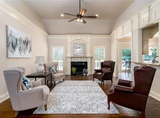 1221 Bavarian Wood Cls, Buford, GA 30518