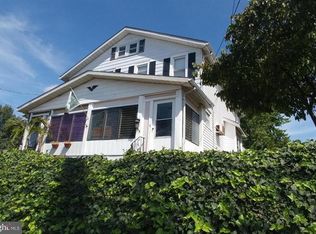 755 Mission Rd, Trenton, NJ 08620