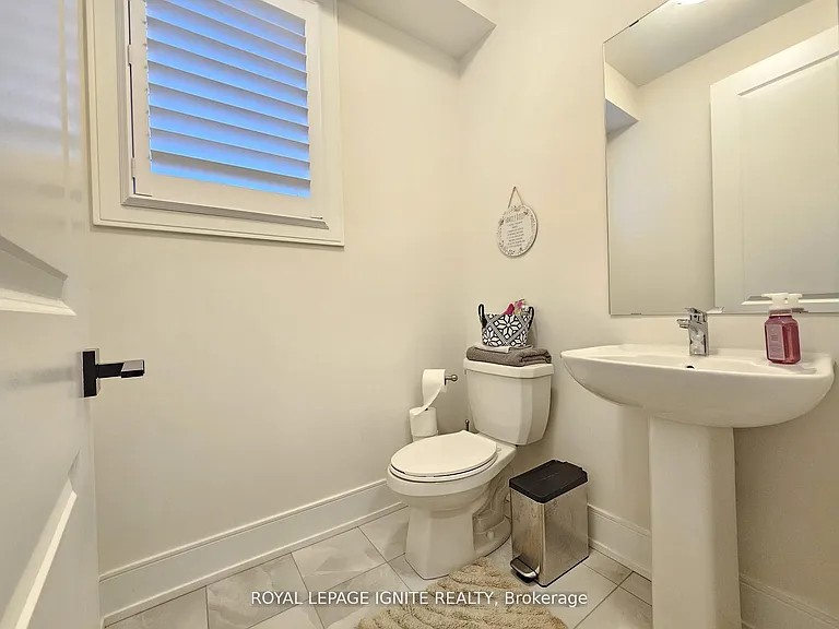 48 Duxbury Rd — Photo 6