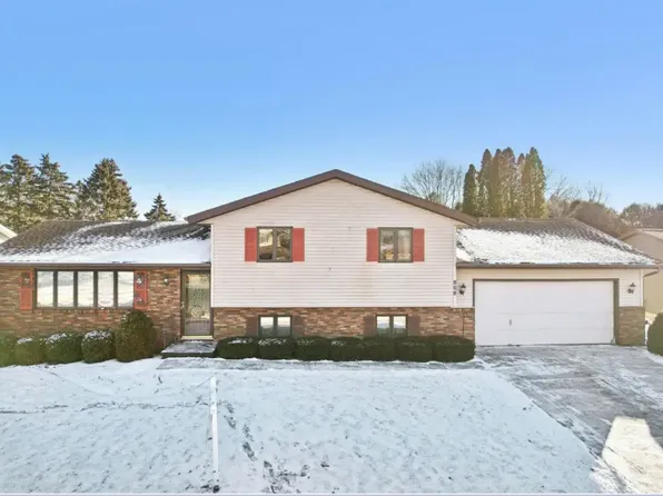 808 Presidio Dr, Waunakee, WI 53597