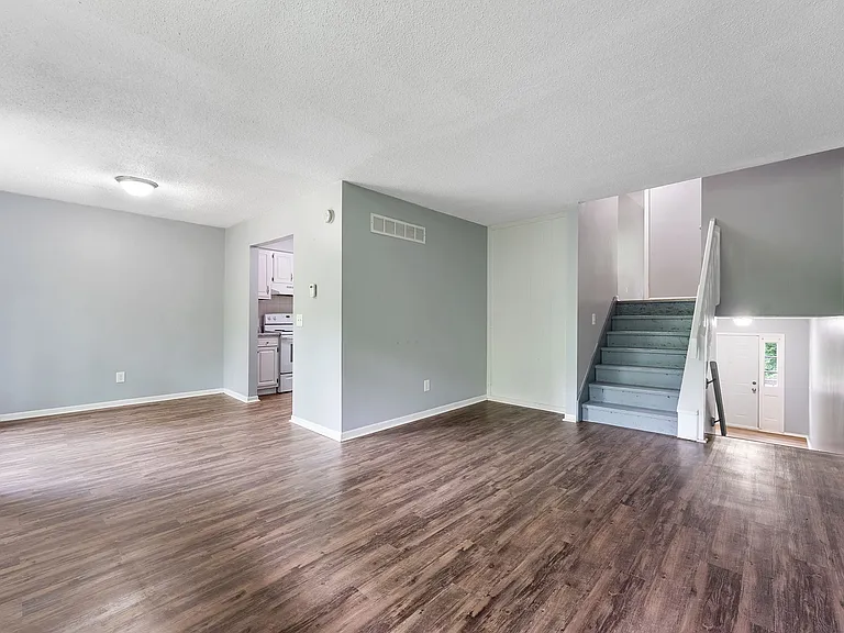 3207 Schuetzen Ln — Photo 6