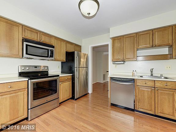 3rd image of 6107 Talavera Ct