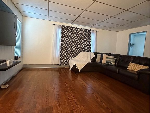 5th image of 200 Albemarle St