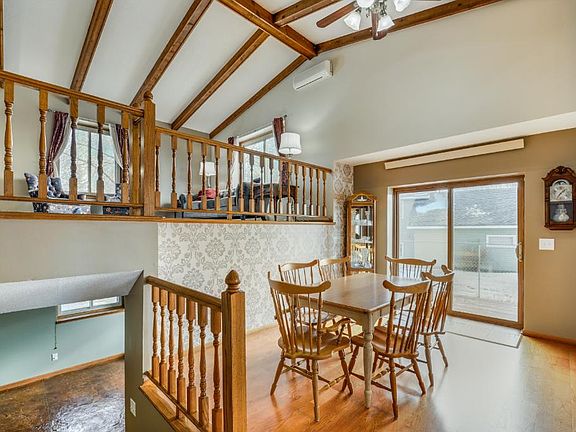 3rd image of 13819 Vintage Ct NW