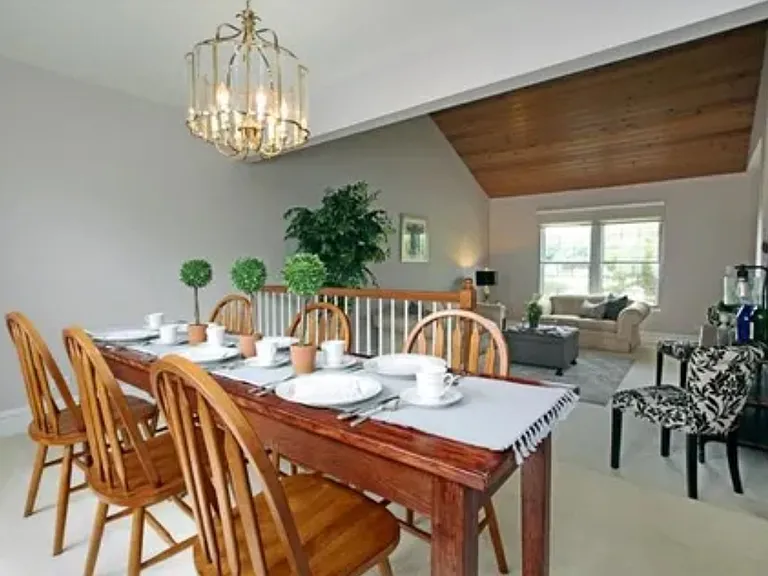 649 Sanders Ct — Photo 7