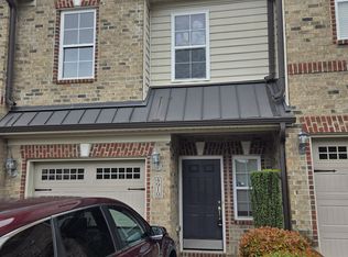 4910 Wyngate Village Dr, Winston Salem, NC 27103