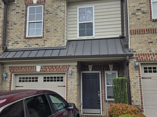 4910 Wyngate Village Dr, Winston Salem, NC 27103