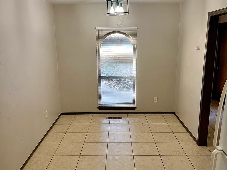 119 S Ave — Photo 12