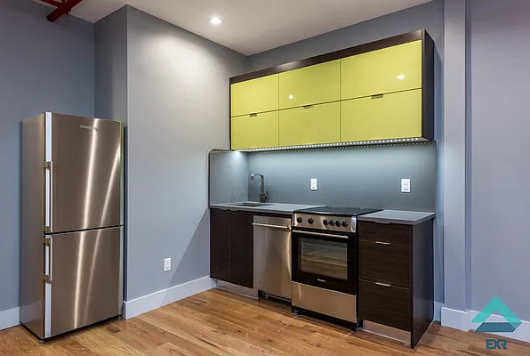 Rented by EXR | media 59