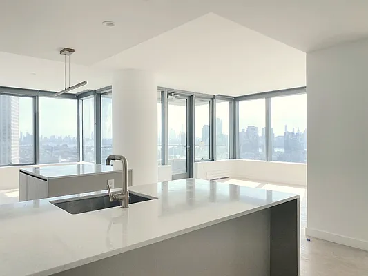 Rented by Modern Spaces | media 11