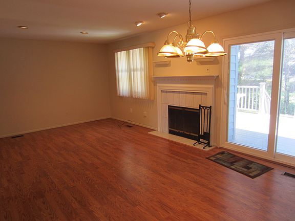 2nd image of 107 Alicia Dr
