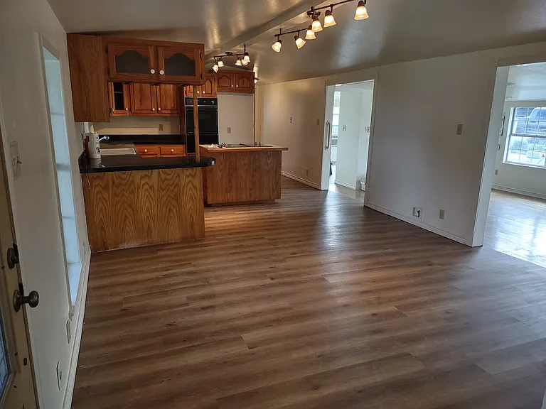 2473 Old Yoakum Rd — Photo 4