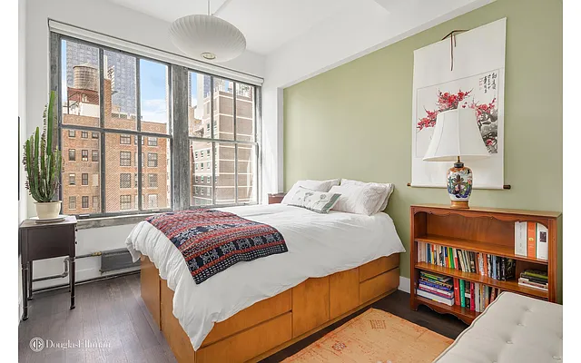 Sold by Douglas Elliman | media 26