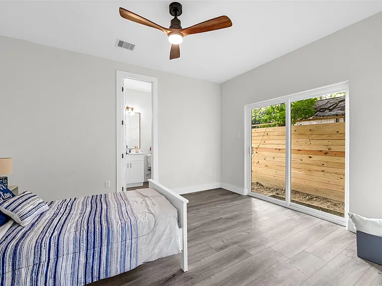 710 Link Rd #D — Photo 15
