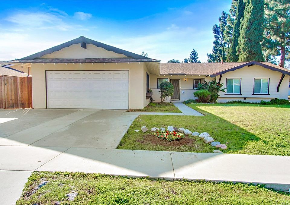 1st image of 205 S Platina Dr
