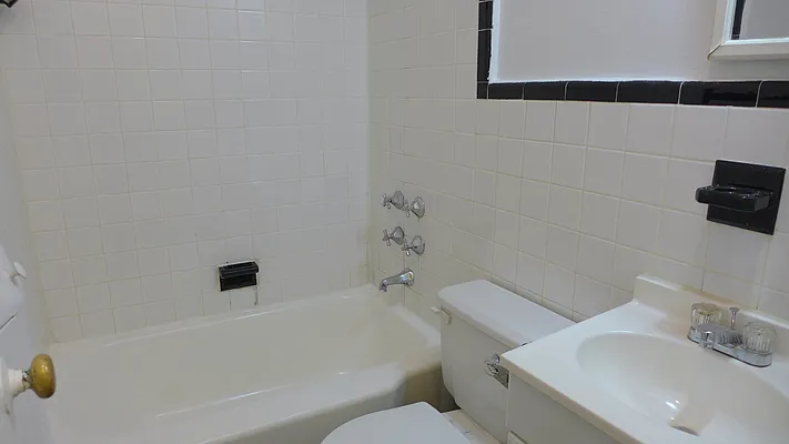 Rented by (Legacy) NY Quality Living Uptown | media 21