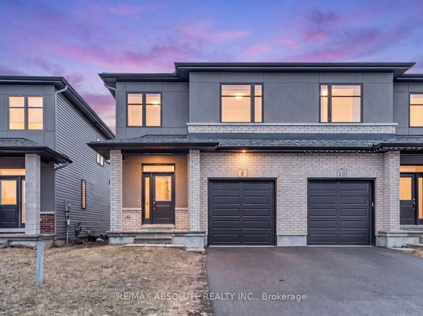 8 Taber St, Carleton Place, ON K7C 0H2