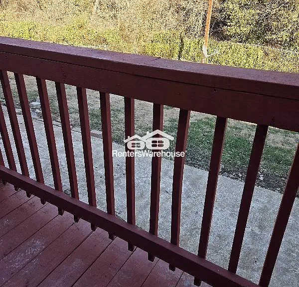 104 Fenwick Dr — Photo 18