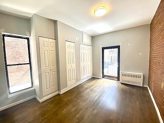 5th image of 208 W 83rd St APT 1R