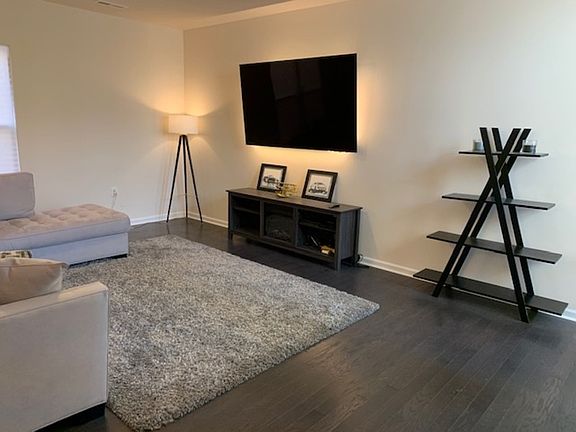 2nd image of 1207 Nightshade Dr #1