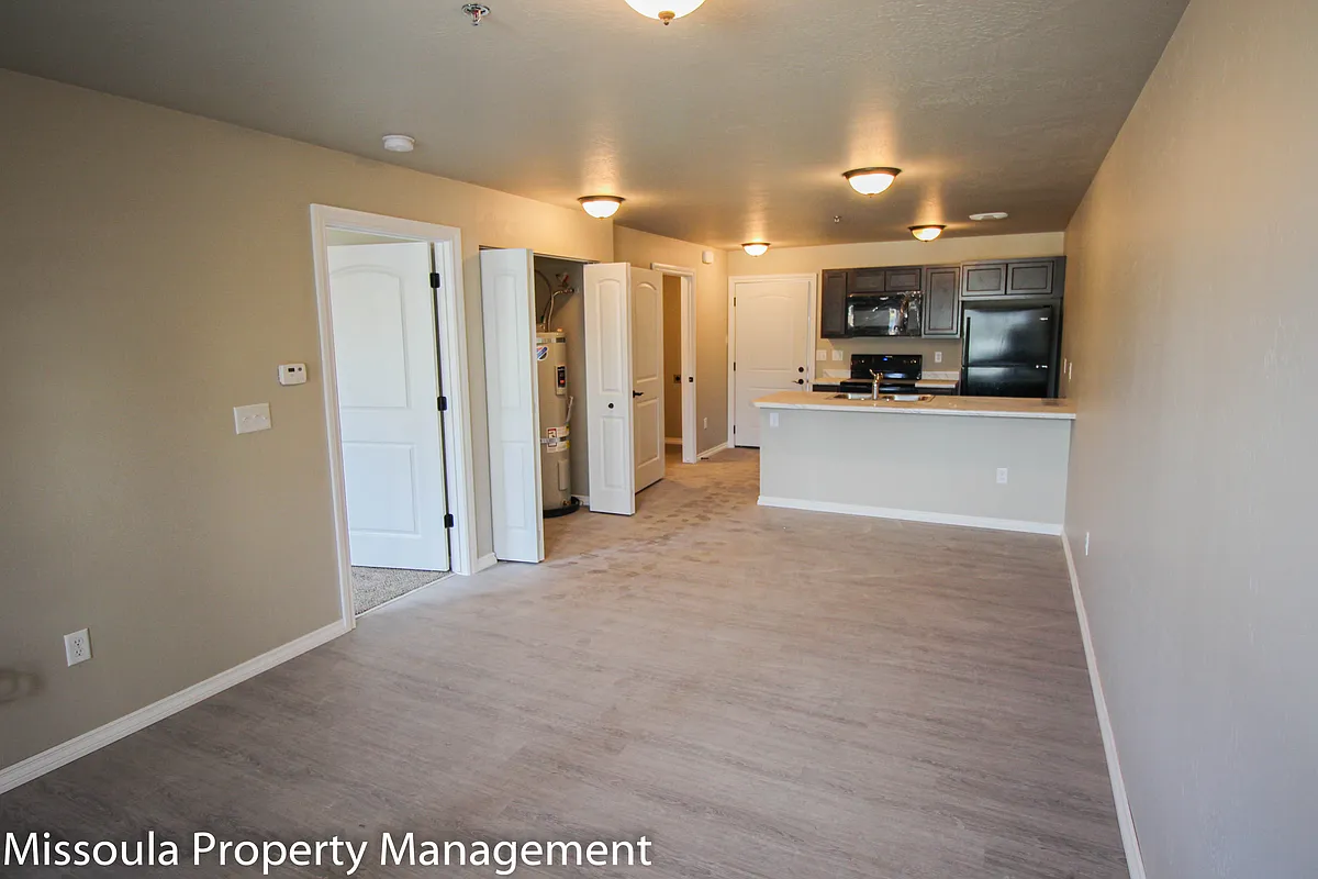 Building Photo - Porter Apts