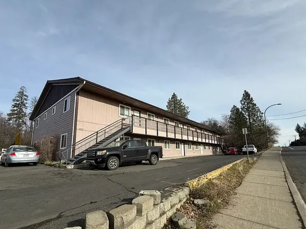 1330 S Main St APT 16, Moscow, ID 83843