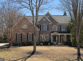 1615 Chattahoochee Run Dr, Suwanee, GA 30024