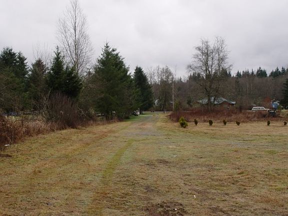 Looking from the property back to Echo Hill Rd.