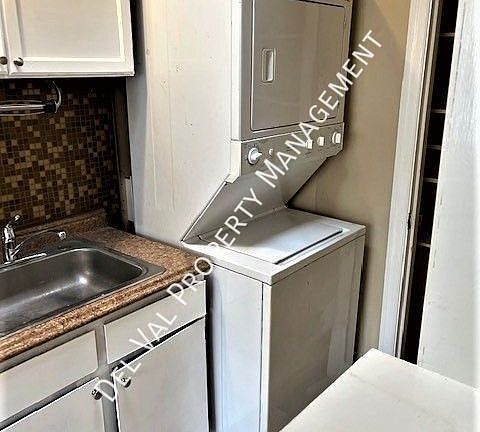 2nd image of 385 Edmonds Ave Floor 2