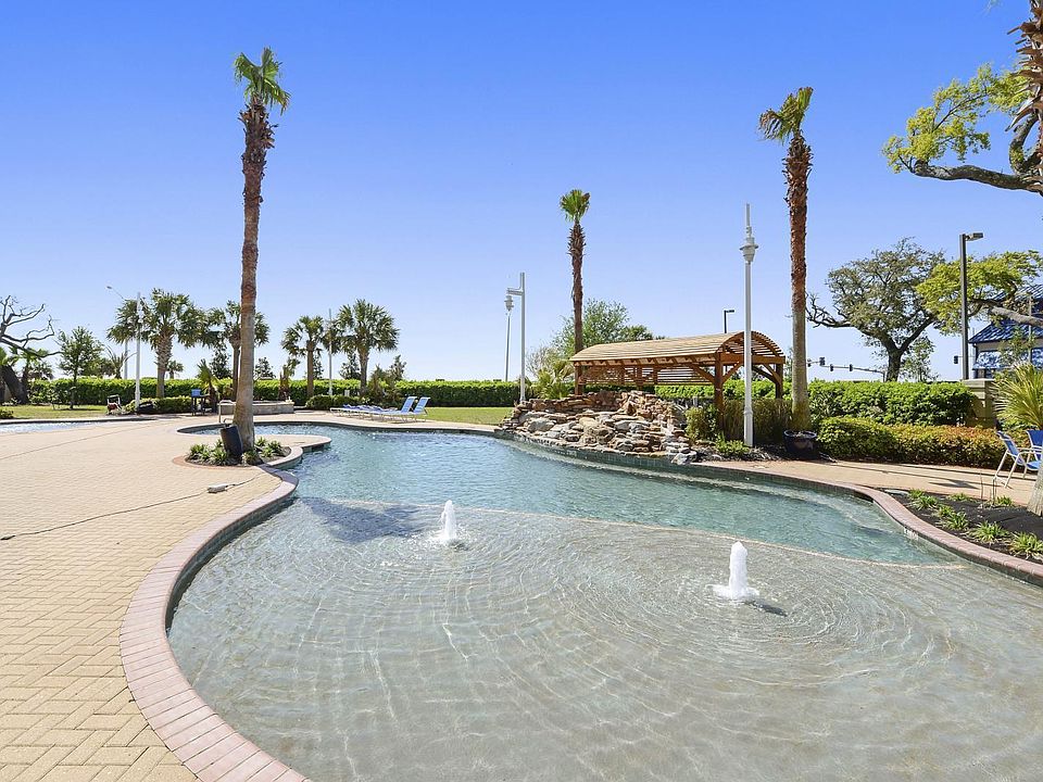 1st image of 2668 Beach Blvd