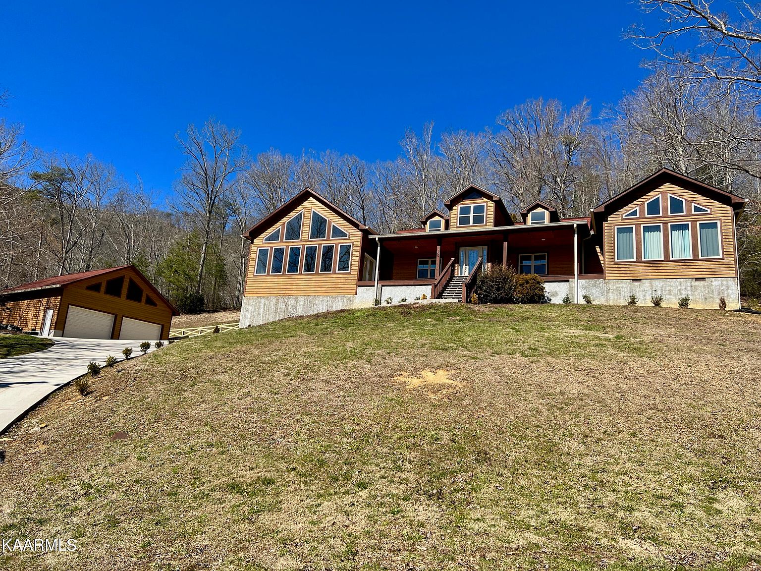 366 Tionesta Dr, Jacksboro, TN 37757 Zillow